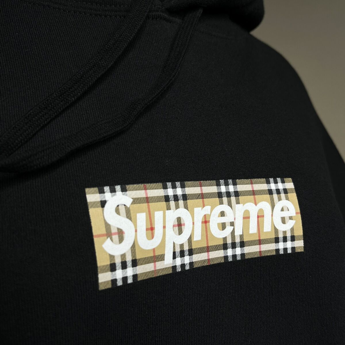 Supreme Burberry Black Box Logo Hoodie Sweatshirt Size L Supreme Burberry Black Box Logo Hoodie Sweatshirt Size L