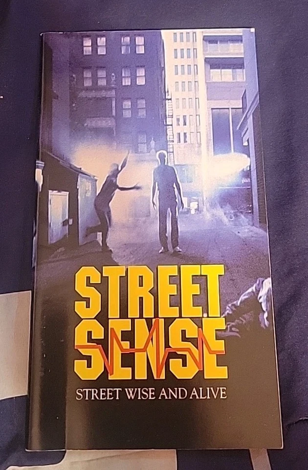 Street Sense (VHS, 1995) Chris Kidd Street Wise and Alive With Training Booklet - Image 3 of 4