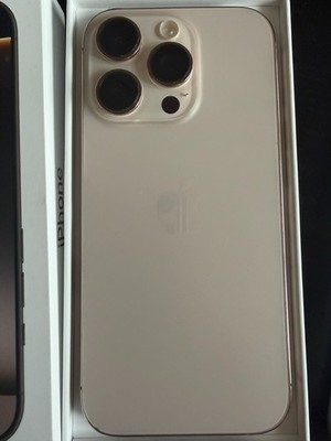 Apple iPhone 16 Pro - 256 GB - White Titanium (Ohne Simlock)