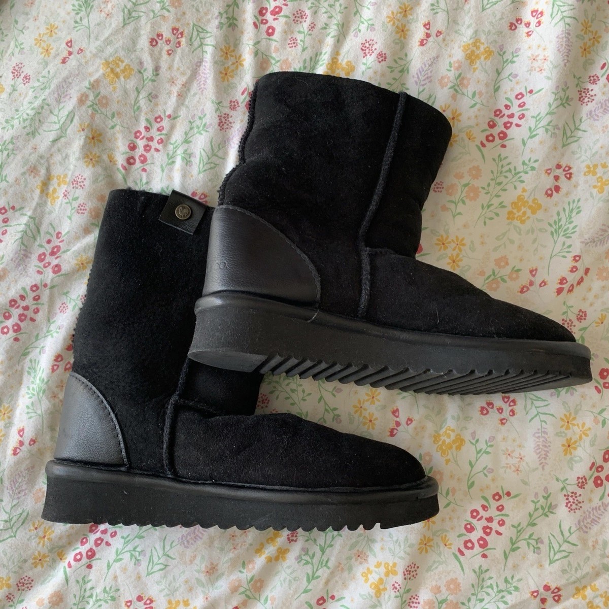 Celtic Co Brown Leather Sheepskin Boots Size UK