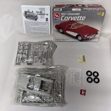 Amt 125 57 Corvette Model Kit