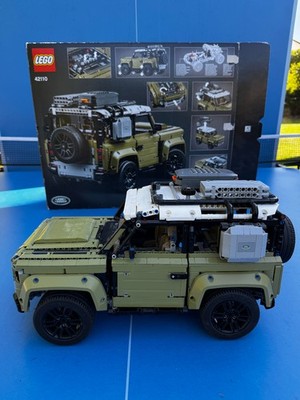 LEGO TECHNIC: Land Rover Defender (42110)