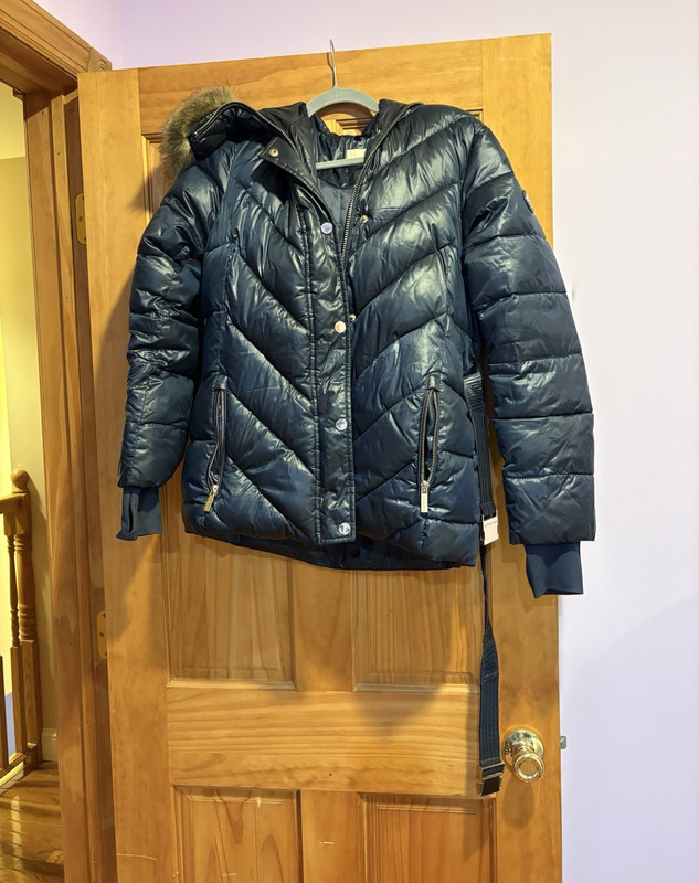 Michael Kors Women's Navy Puffer Jacket Hooded Faux Fur Trim Full Zip M