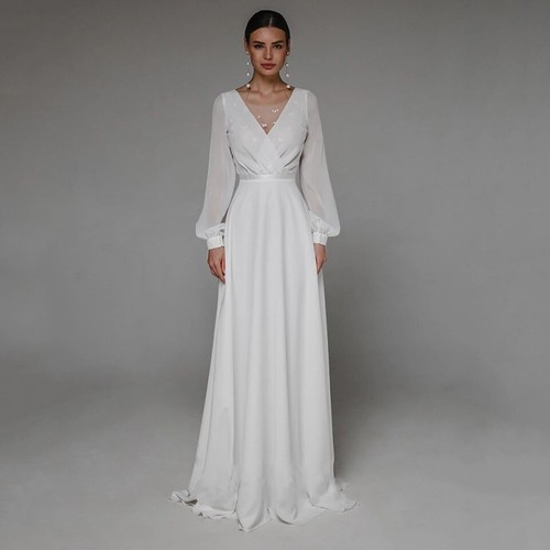 Long sleeves wedding dress minimalist 