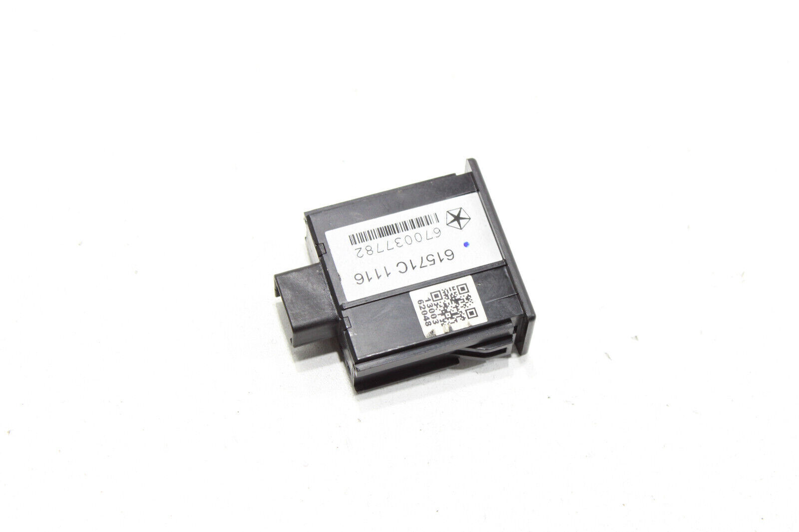 Maserati Levante 2017-2020 Charging port