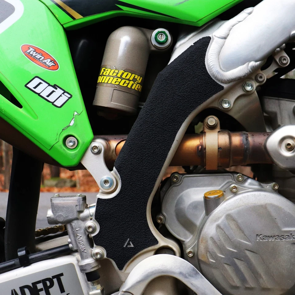 2009 - 2018 Kawasaki KX450F KX450 Rubberized Grip Tape Frame Guard (2 Pairs) - Image 4 of 4