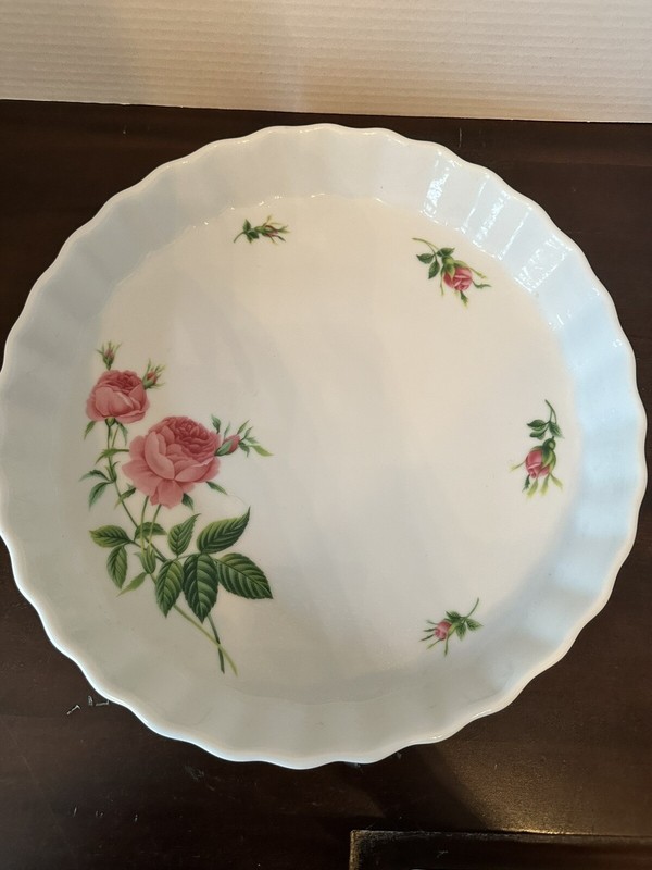 Christineholm Fluted Porcelain Quiche/Tart Dish Floral Pink Rose Design Baking