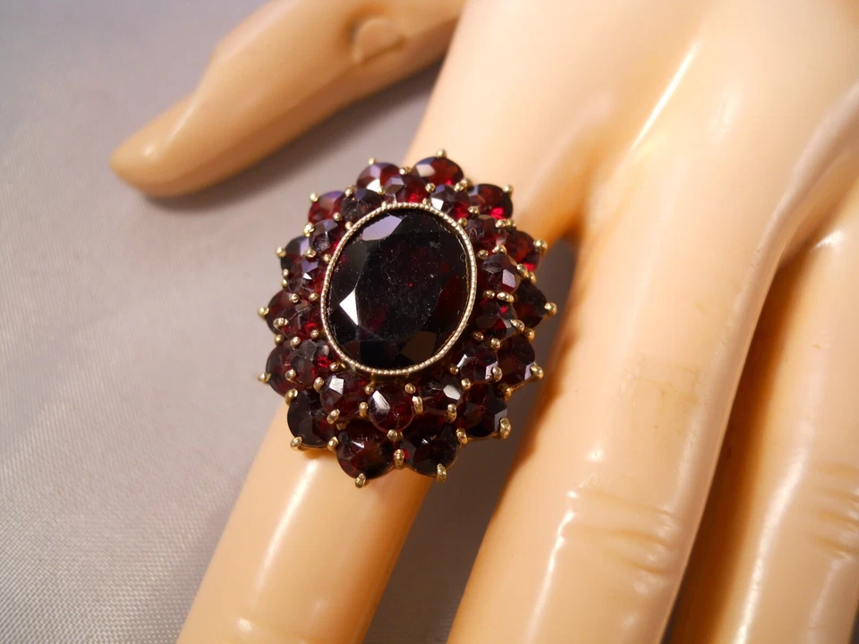 ANILLO RACIMO DE FLORES DOBLE HALO GRANATE ORO AMARILLO 14K DISEÑO ANCHO PESADO 6,75 Foto 2 de 4