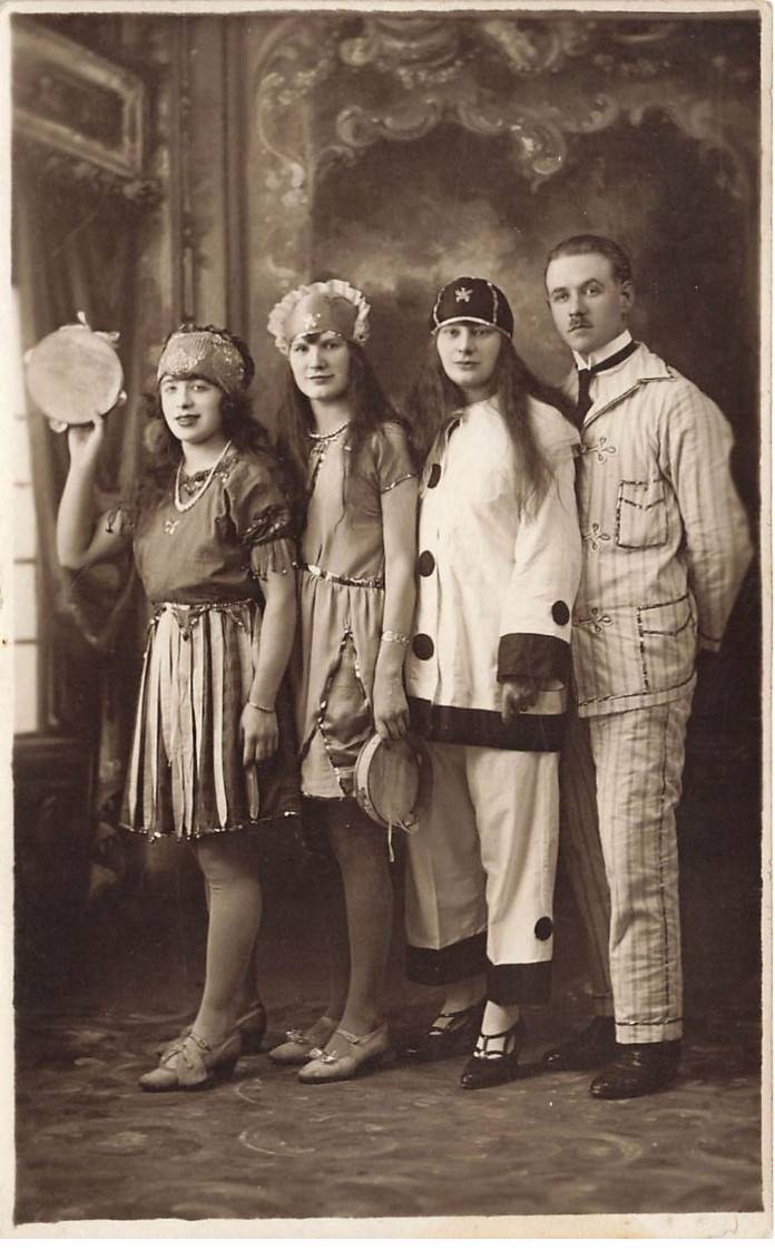 02 San Quentin #DC51602 Carnaval Tarjeta Foto Familia Disfraz Con Tambor