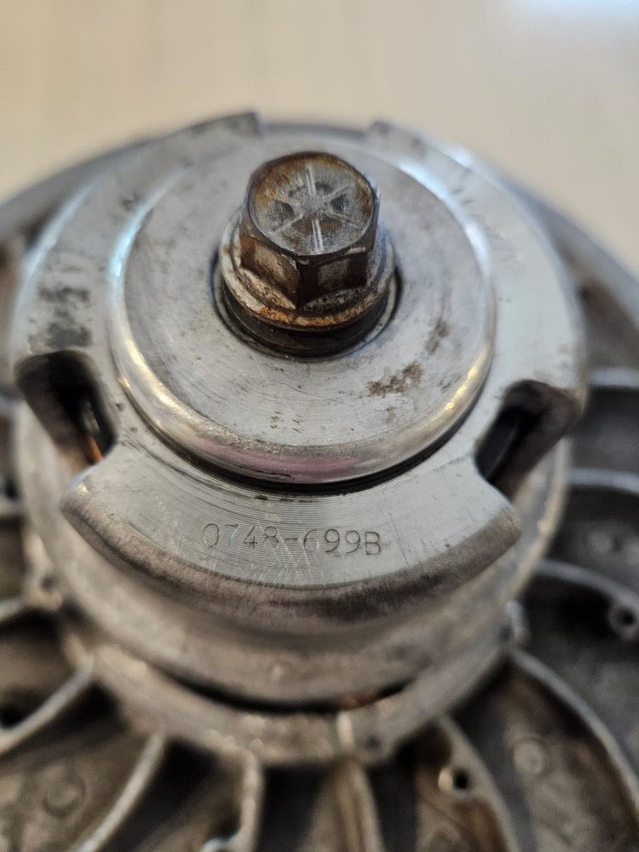 Arctic Cat M7 M8 M1000 F7 F8 Secondary Driven Clutch OEM Arctic Cat M7 M8 M1000 F7 F8 Secondary Driven Clutch OEM