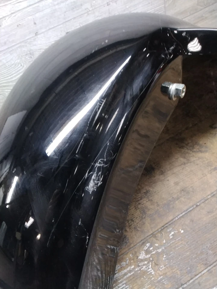 Harley Davidson Touring 2009+ carenado trasero personalizado pintado en fibra de vidrio Foto 4 de 4