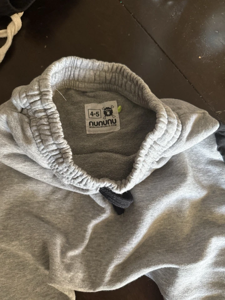 Nununu Boys Pants (lot of 3) 2 Pair of size 3-4 and 1 Pair of size 4-5 - Image 4 of 4