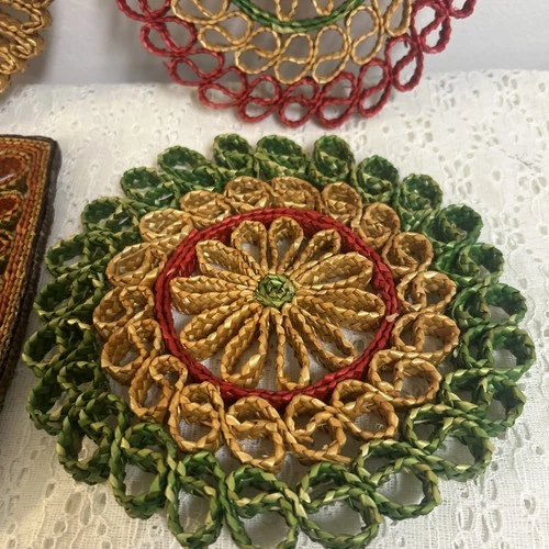 Vintage Hand Woven Straw Colorful Hot Pads Trivets Set Of 4 MCM 1970s Boho Retro image 10
