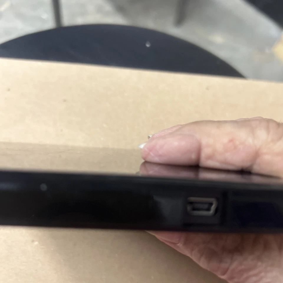 Buffalo DVSM-Pls8u2-bka Portable External USB 2.0 DVD CD RW Writer Burner Drive - Image 3 of 3