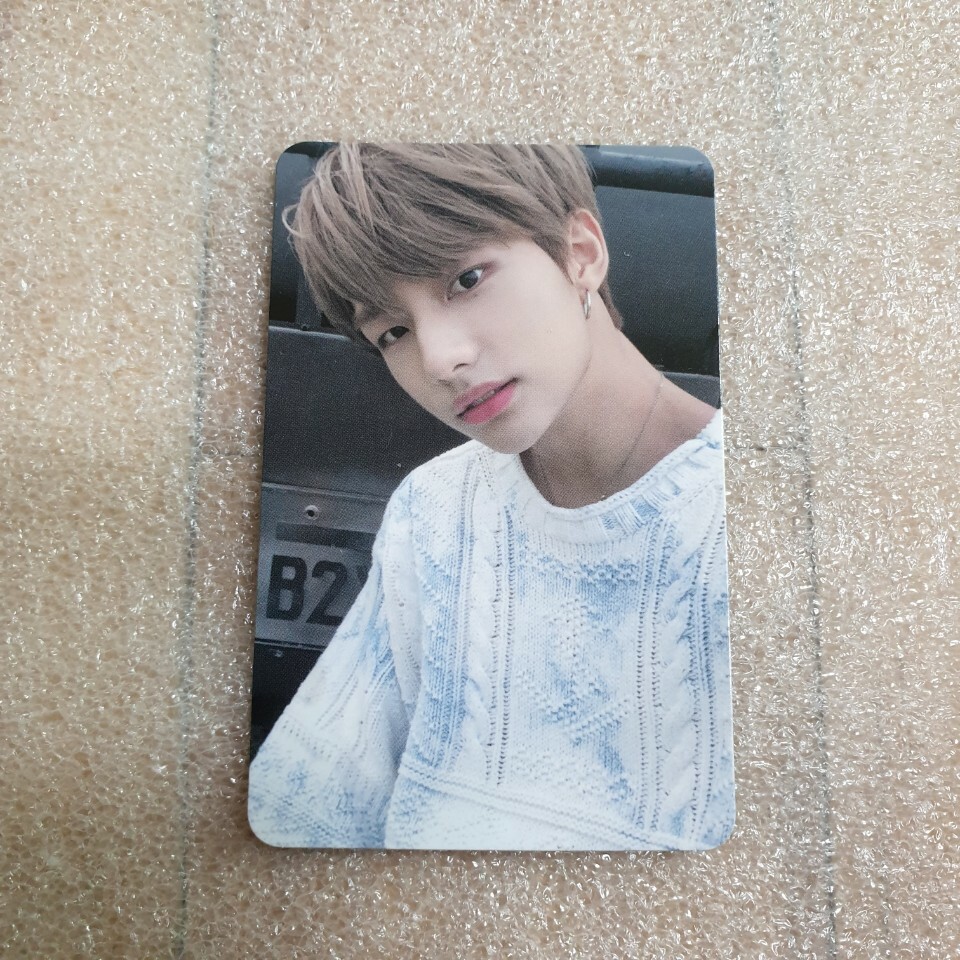 Stray Kids Yellow Wood Special Album QR Photocard Select