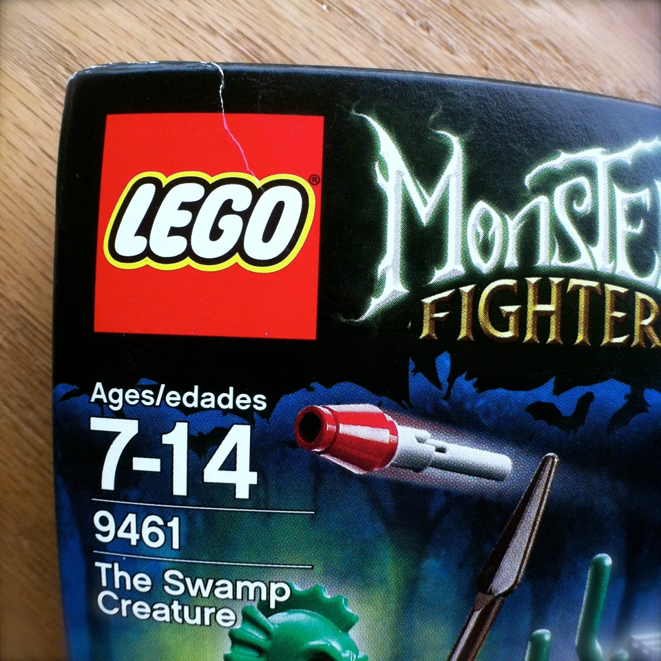 LEGO 9461 THE SWAMP CREATURE Monster Fighters 70PCS FRANK ROCK movie minifigures Foto 3 de 4