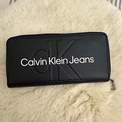 Calvin Klein Jeans Geldbörse Schwarz Reißverschluss Logo faltbar Kreditkarte