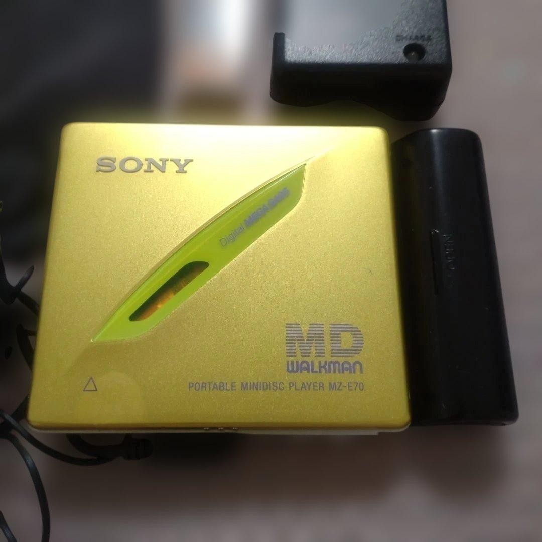 【美品】SONY MZ-E70 ポータブルMDプレーヤー 動作確認済 イエロー SONY MZ-E70 MiniDisc Player Recorder Yellow Portable Accessories