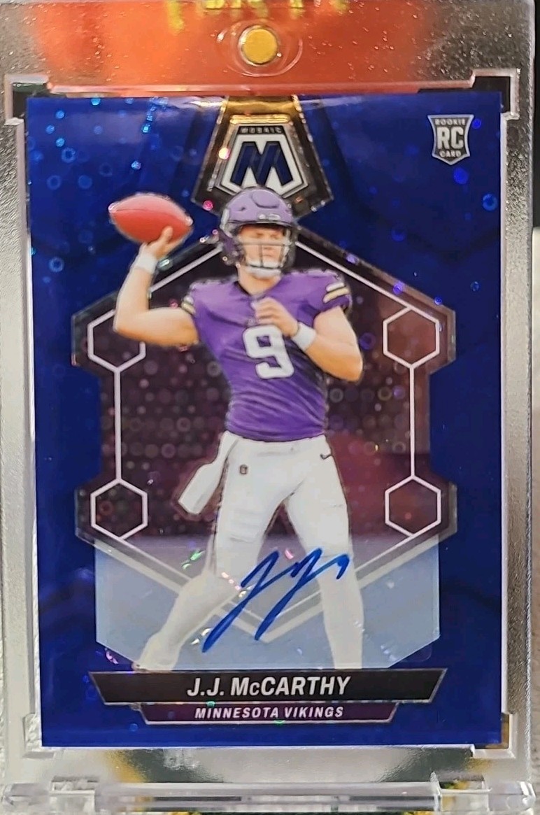 JJ MCCARTHY ROOKIE AUTOGRAPH, MINNESOTA VIKINGS, 2024 PANINI MOSAIC BLUE DISCO