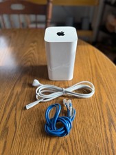 Apple AirPort Extreme A1521 3-Port Gigabit Wi-Fi 802.11 AC Router ME918LL/A