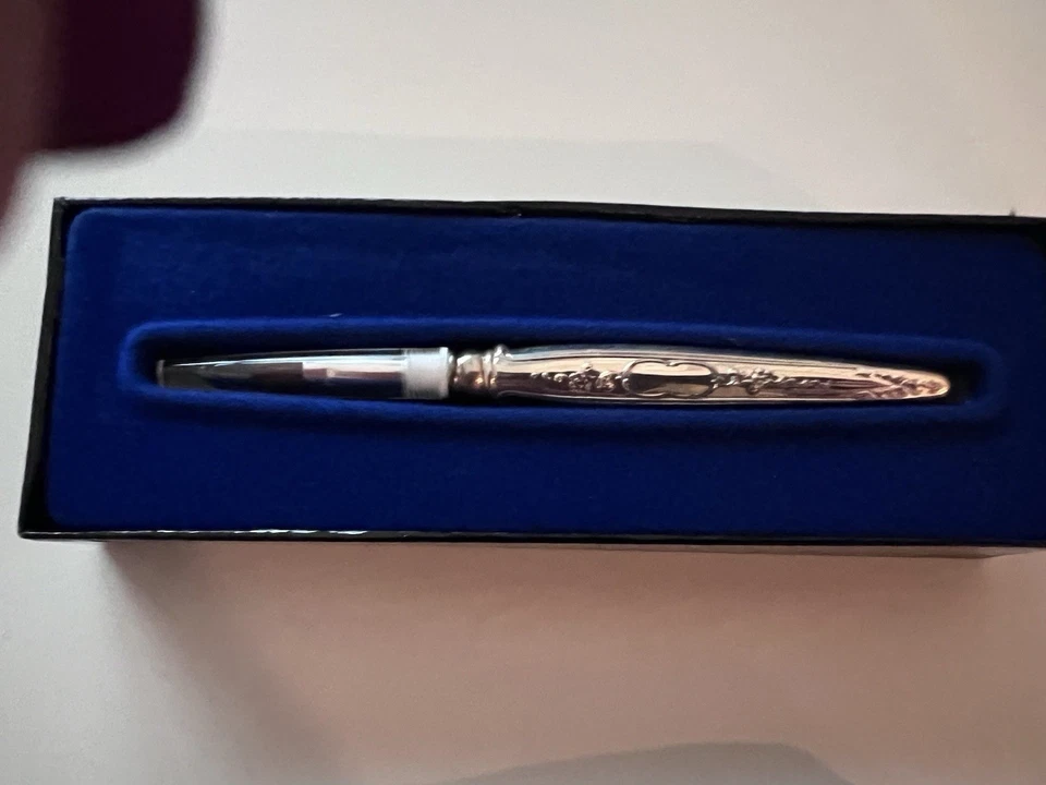 Aplicador cosmético Toalha prata esterlina. Novo em folha. Caixa original. - Imagem 2 de 4