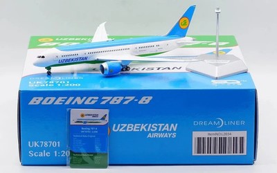 SQ Wings 1:200 Boeing 787-8 Uzbekistan UK78701 'with stand' Ref: L2034
