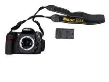 NIKON D300 12.3MP DSLR DIGITAL CAMERA BODY W/ STRAP CHARGER LE-JE PPJ063202