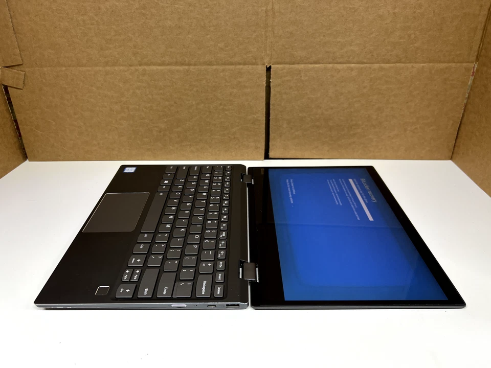 Lenovo Yoga 720 81B5 | 3.4GHz | 8GB RAM | 256GB NVMe | 13.3" Touch | For Repair - Image 2 of 4