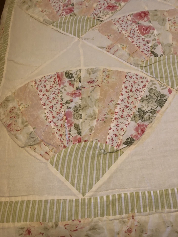 Edredón Floral Estilo Shabby Patrón Abanico Patchwork Algodón 73x84" Puntada Multicolor Foto 2 de 4