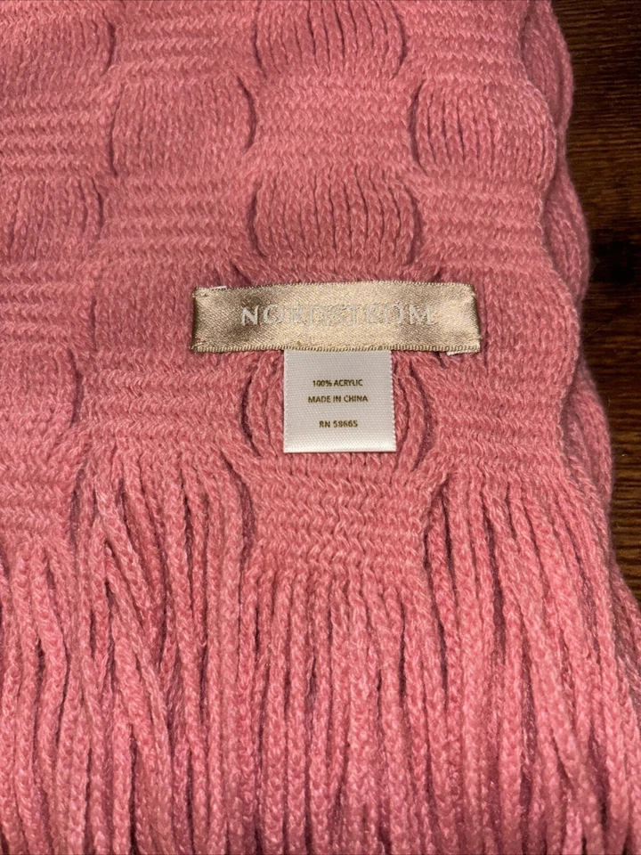 Nordstrom Rosa Bufanda Suave Nueva Mujer’s Vacaciones Invierno Navidad Conejito de Nieve Tejido Foto 2 de 4