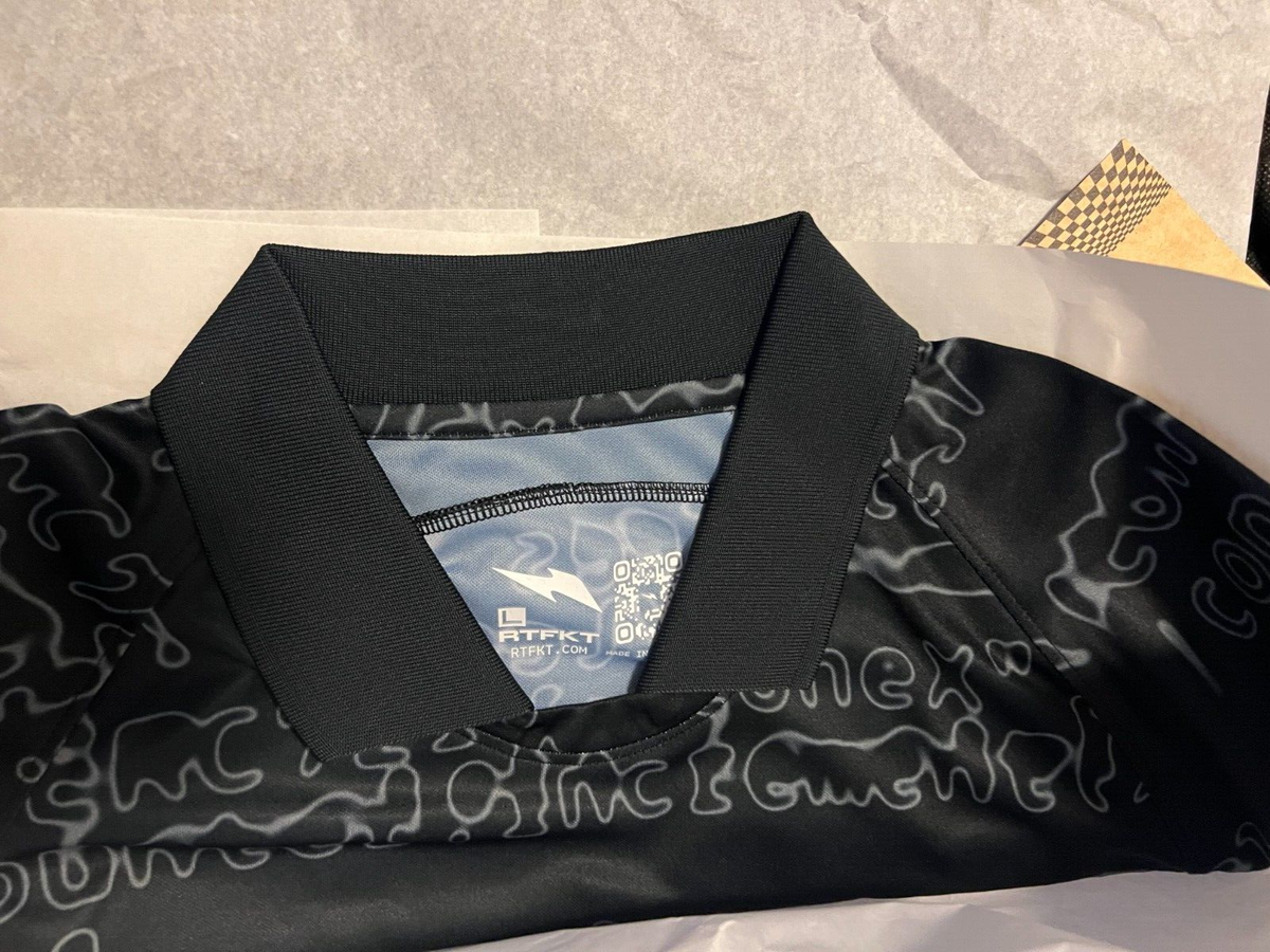 RTFKT x Nike Footballverse Jersey — Large DS Authentic Rare RTFKT x Nike Footballverse Jersey — Large DS Authentic Rare