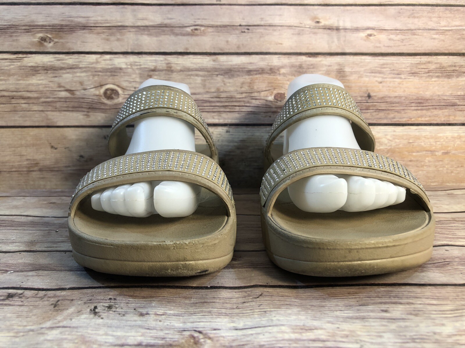 Sandali FILA SPORT Wmn taglia 10 beige strass punta aperta zeppa diapositive