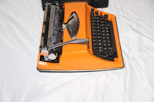 ORIGINAL RETRO 70s Adler Contessa Typewriter Sticker Orange for parts or repair - Picture 9 of 18