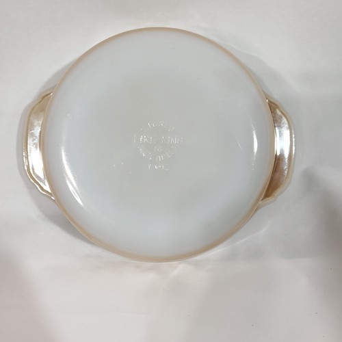 FIRE KING Peach Lusterwear Round 2 Quart Casserole Dish With Lid TY Trish - Picture 4 of 5