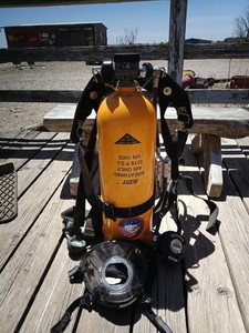 Scott Industrial SCBA 2216 PSI TC-13F-401 30 Min. w/ Mask, Harness, & Regulator 
