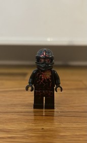 LEGO Ninjago 9572 NRG Cole. Used, Complete With Cards And Booklet.