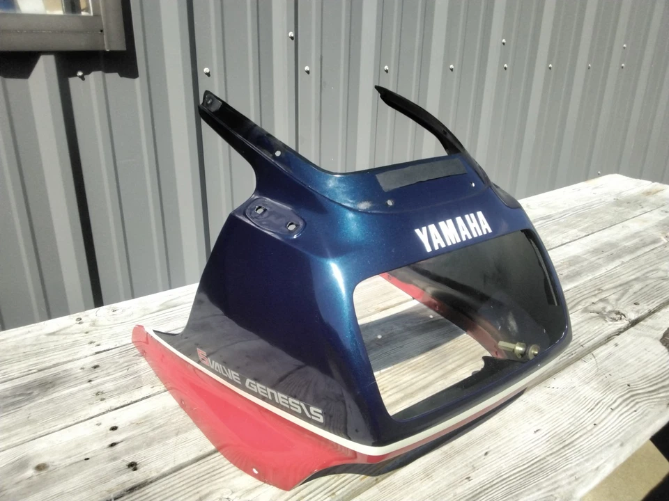 1985-1986 Yamaha FZ 750 Genesis Front Cowling Headlight Fairing FZ750 Genesis  - Image 4 of 4