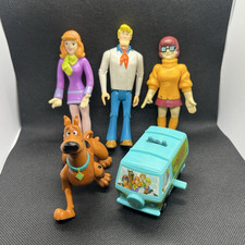 Scooby-Doo Hanna-Barbera Figure Set Scooby Fred Daphne Velma w/ Van