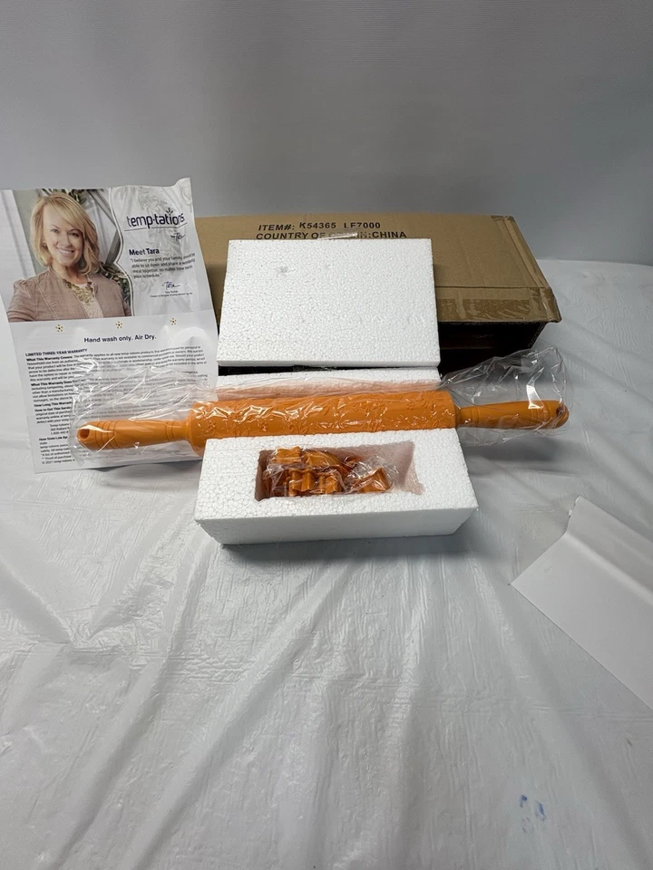 Новая классическая силиконовая скалка с тиснением Temp-rations с резаками для печенья - Изображение 2 из 3