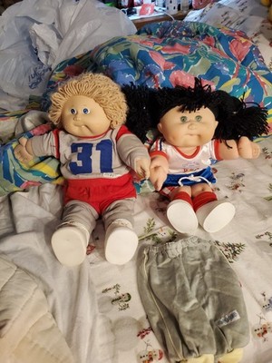 Cabbage Patch Kids Olympic Duo Signed  1996 Olympikids Special Edition