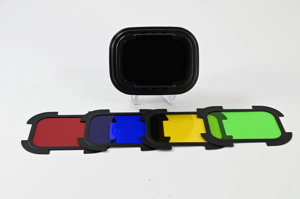 Godox BD-07 Barn Door Honeycomb Grid + 4 Color Filters ( for AD200) #G660 - Image 4 of 4