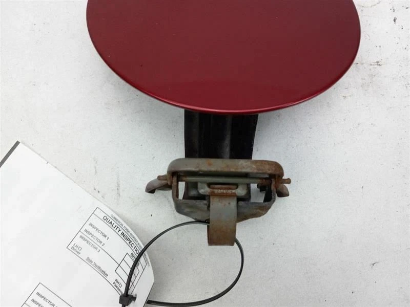 Ford Explorer 2006 puerta de llenado de combustible Foto 4 de 4