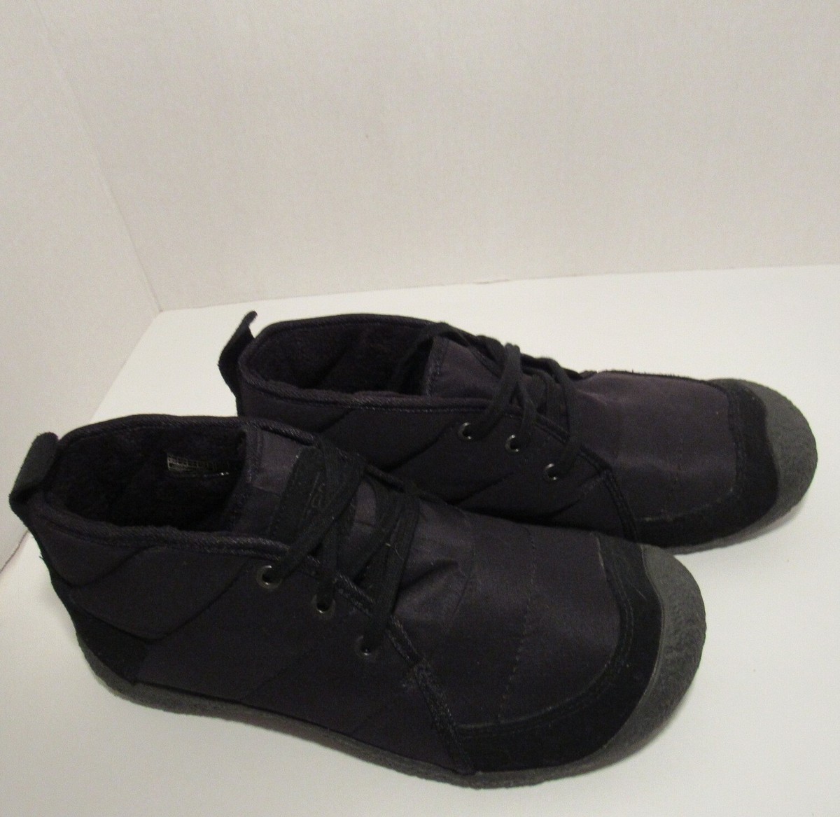 Keen Mens Howser Quilted Chukka Boots, Black, Size 8 RN  display picture 2