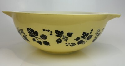 Vintage Pyrex gelbe Stachelbeere Aschenputtel Rührschüssel 33 cm groß.