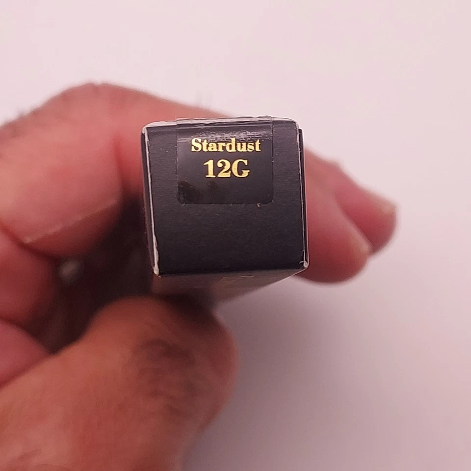 Lápiz labial líquido Elizabeth Arden hermoso color 12G polvo de estrellas raro Foto 4 de 4