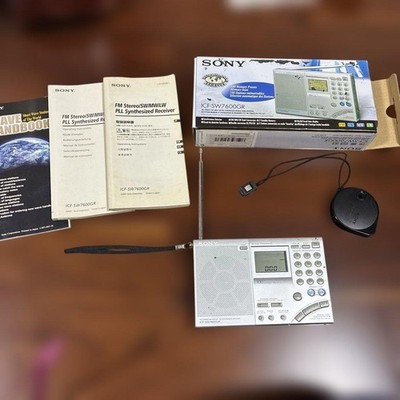 SONY ICF-SW7600GR World Band Receiver AM FM SW SSB Radio W/Box Manual Good Cond