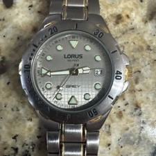 Orologio Lorus Quarzo Uomo 40mm LR0046 Quadrante Grigio Batteria Nuova
