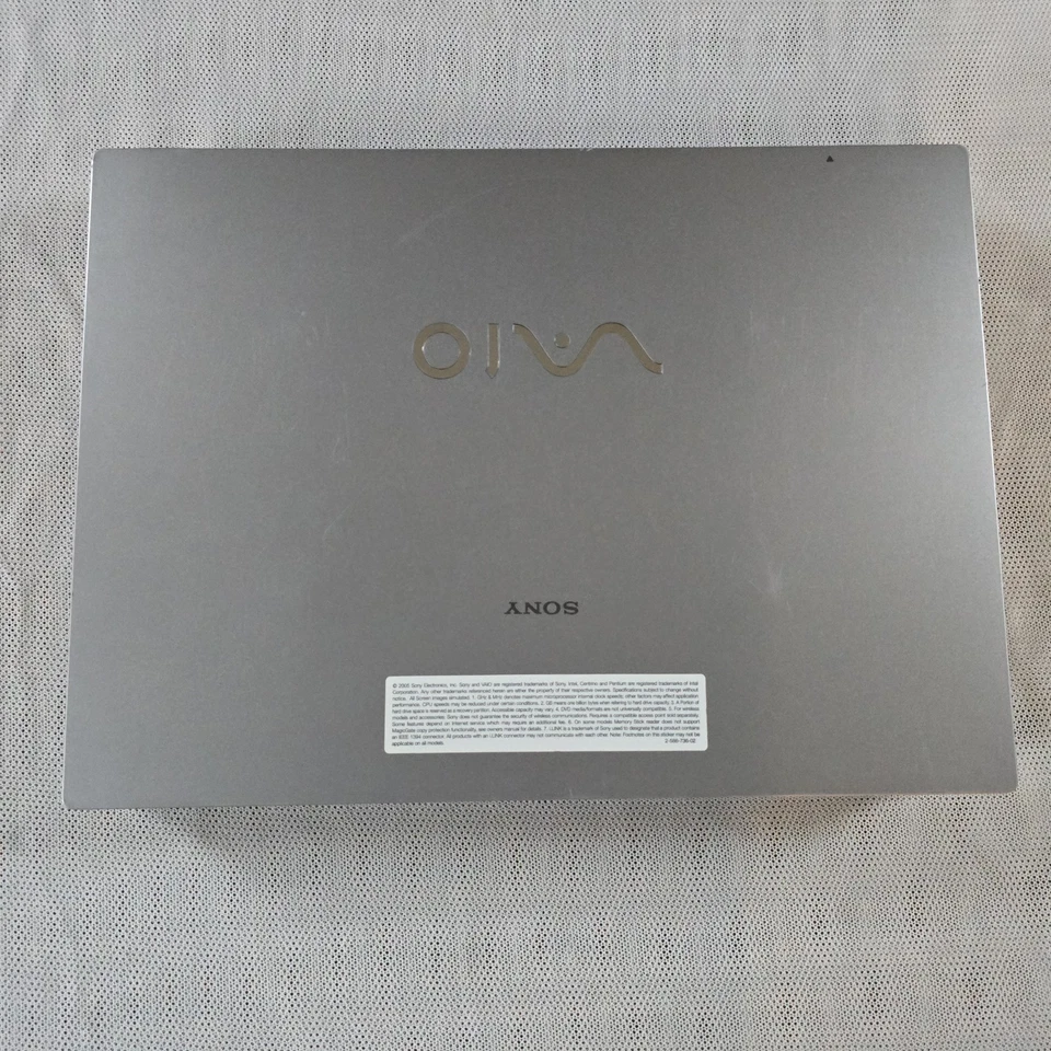Sony Vaio VGN-AX580G , PCG-9W1L , Pentium M, 17", Windows XP, 2×80Gb HDD (272) - Image 3 of 4