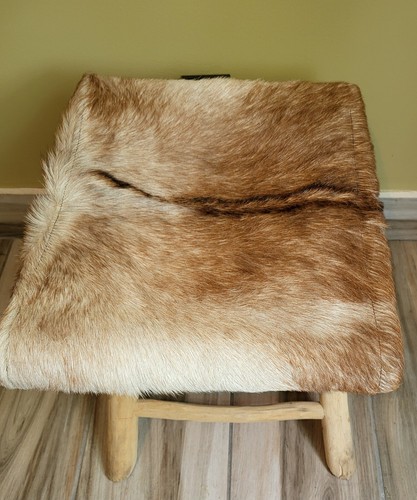 NWT Sturdy Teakwood and Goat Fur Folding Stool - Picture 5 of 12