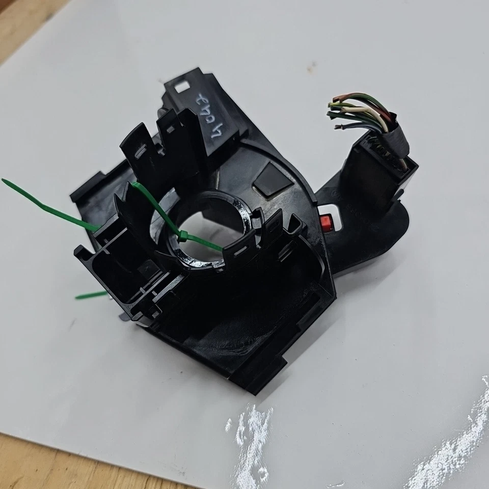 2005- 2007 Ford Focus Clock spring Switch PN: 5S4T-14A664-AA 5S4T-13N064-AA - Image 3 of 3